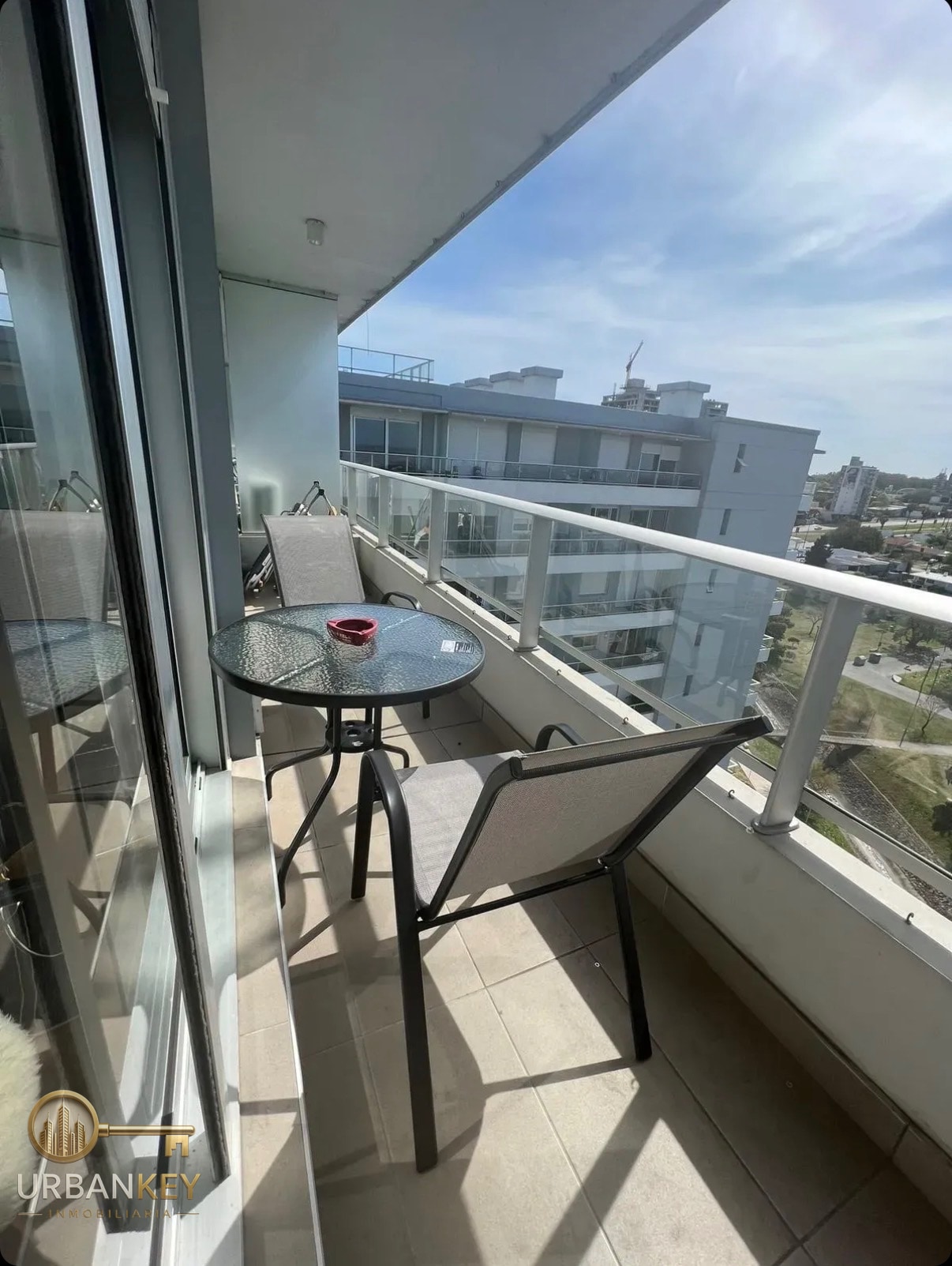 APARTAMENTO EN ALQUILER 1  DORMITORIO CON GRAN TERRAZA Y VISTA AL MAR - MALVIN · Foto 11