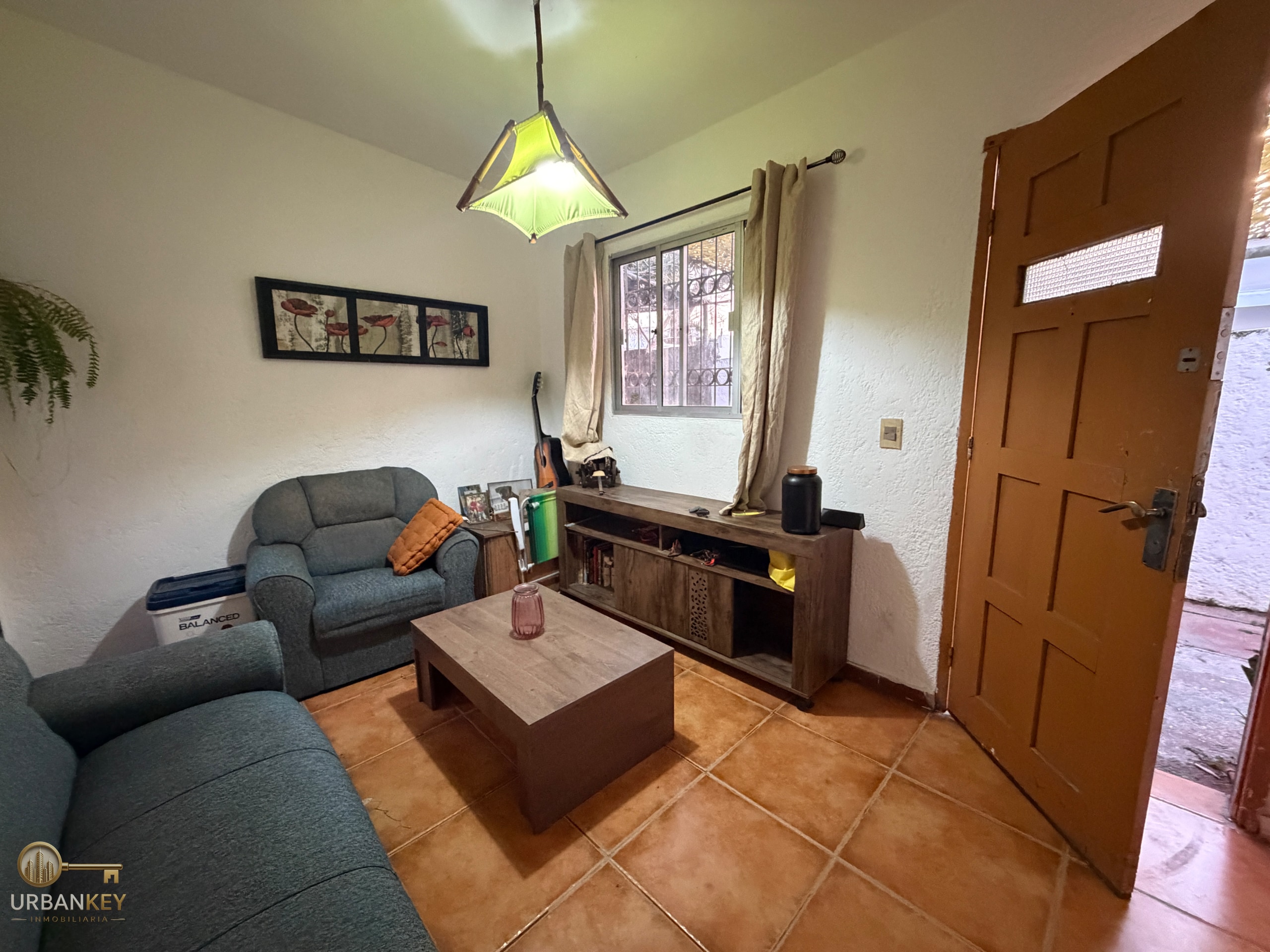 Apartamento en alquiler 2 dormitorios y fondo en Cerrito