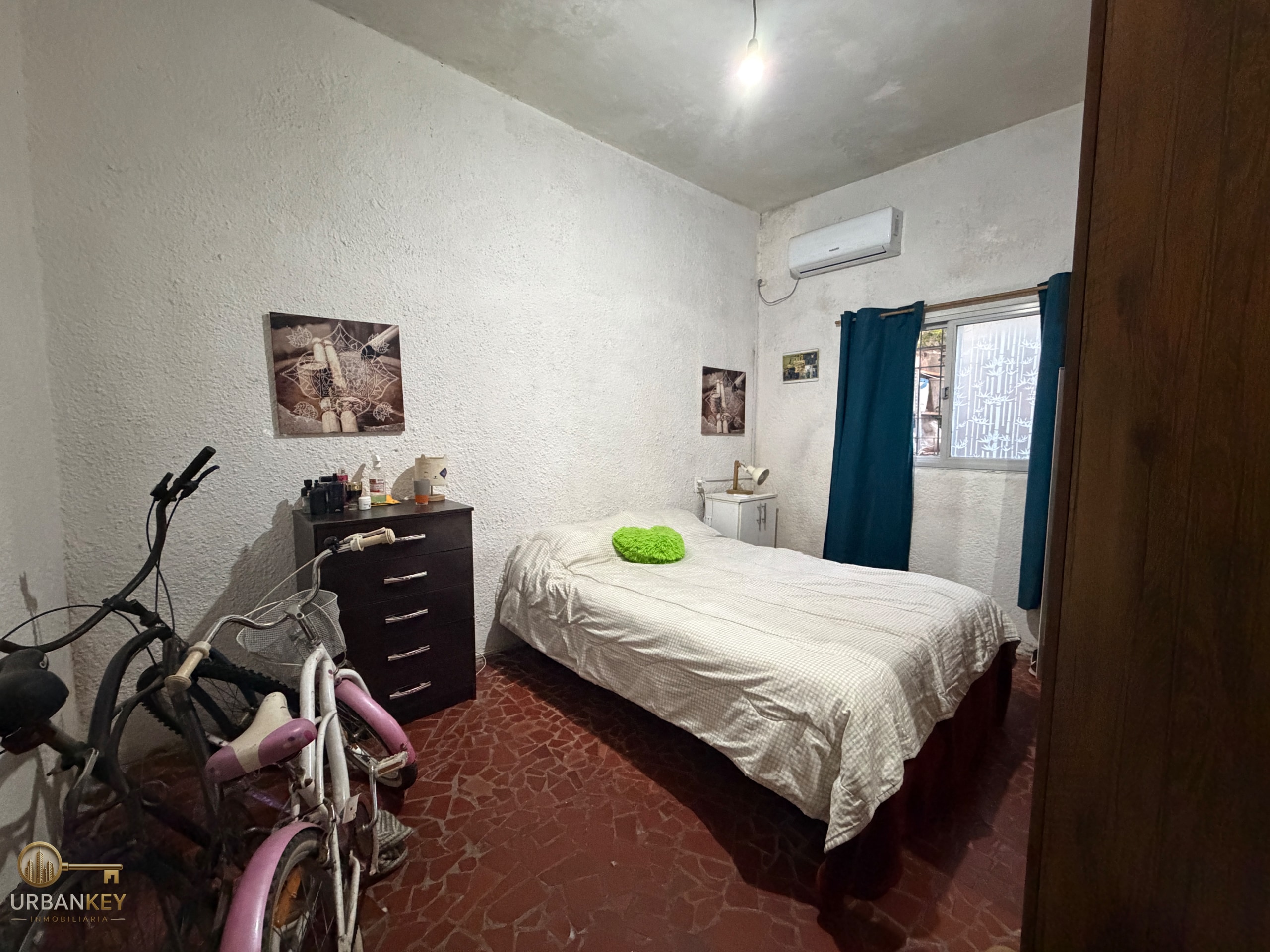 Apartamento en alquiler 2 dormitorios y fondo en Cerrito · Foto 3