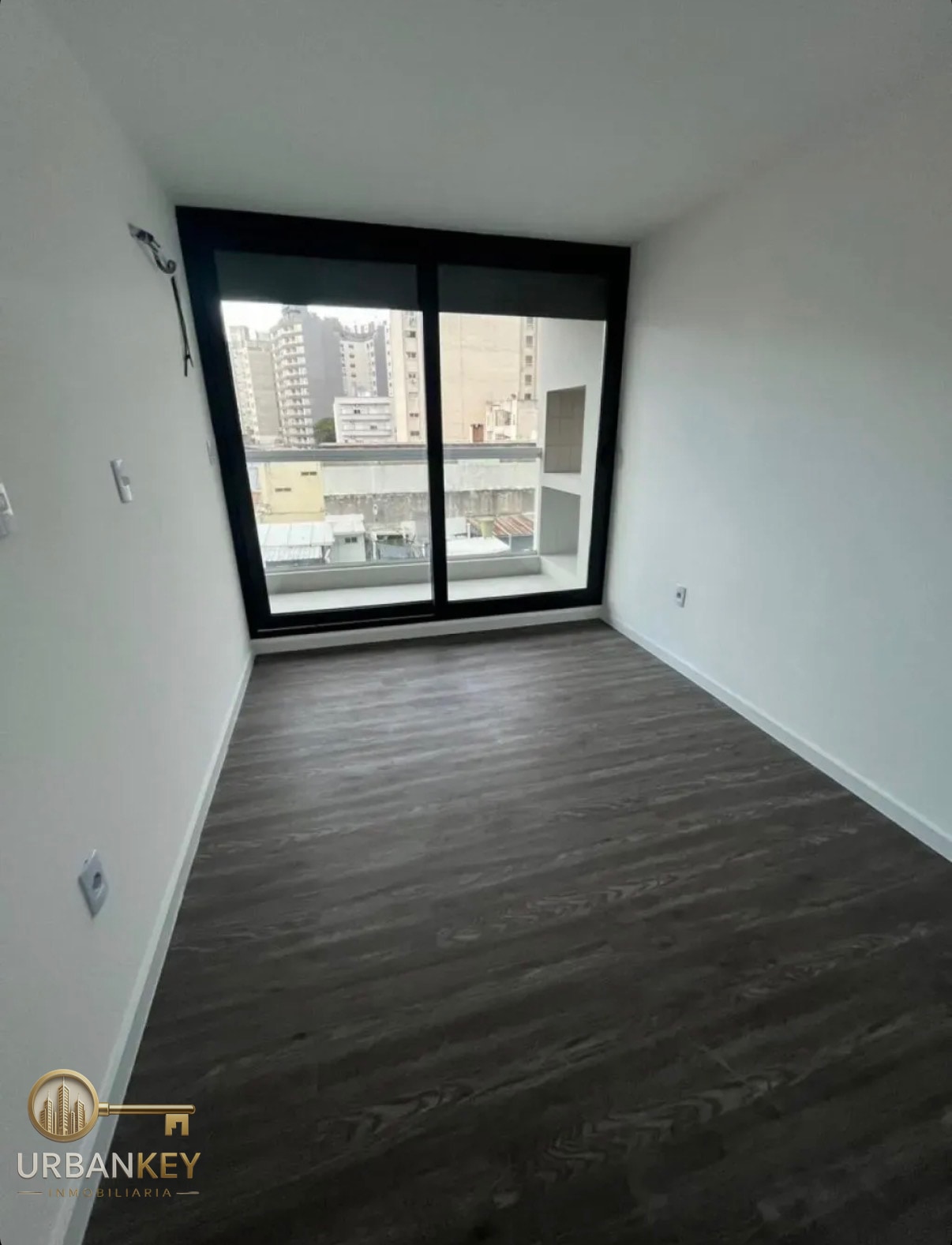 Alquiler apartamento 1 dormitorio con terraza, parrillero y garage - Tres Cruces · Foto 9