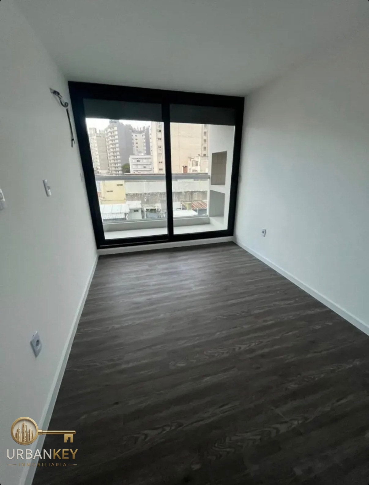Alquiler apartamento 1 dormitorio con terraza, parrillero y garage - Tres Cruces · Foto 10