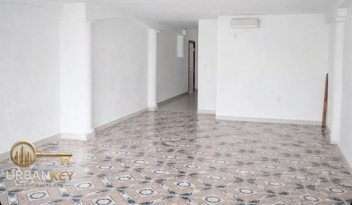 Alquiler de amplio monoambiente con balcón y bajos gastos comunes, 45m2  Palermo · Foto 3