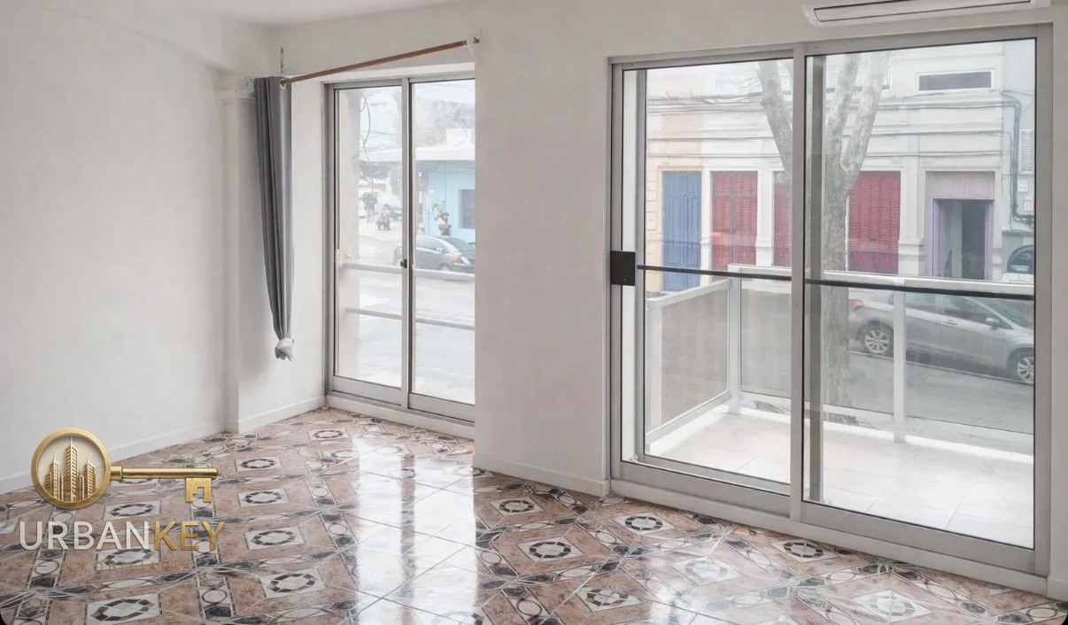 Alquiler de amplio monoambiente con balcón y bajos gastos comunes, 45m2  Palermo · Foto 2