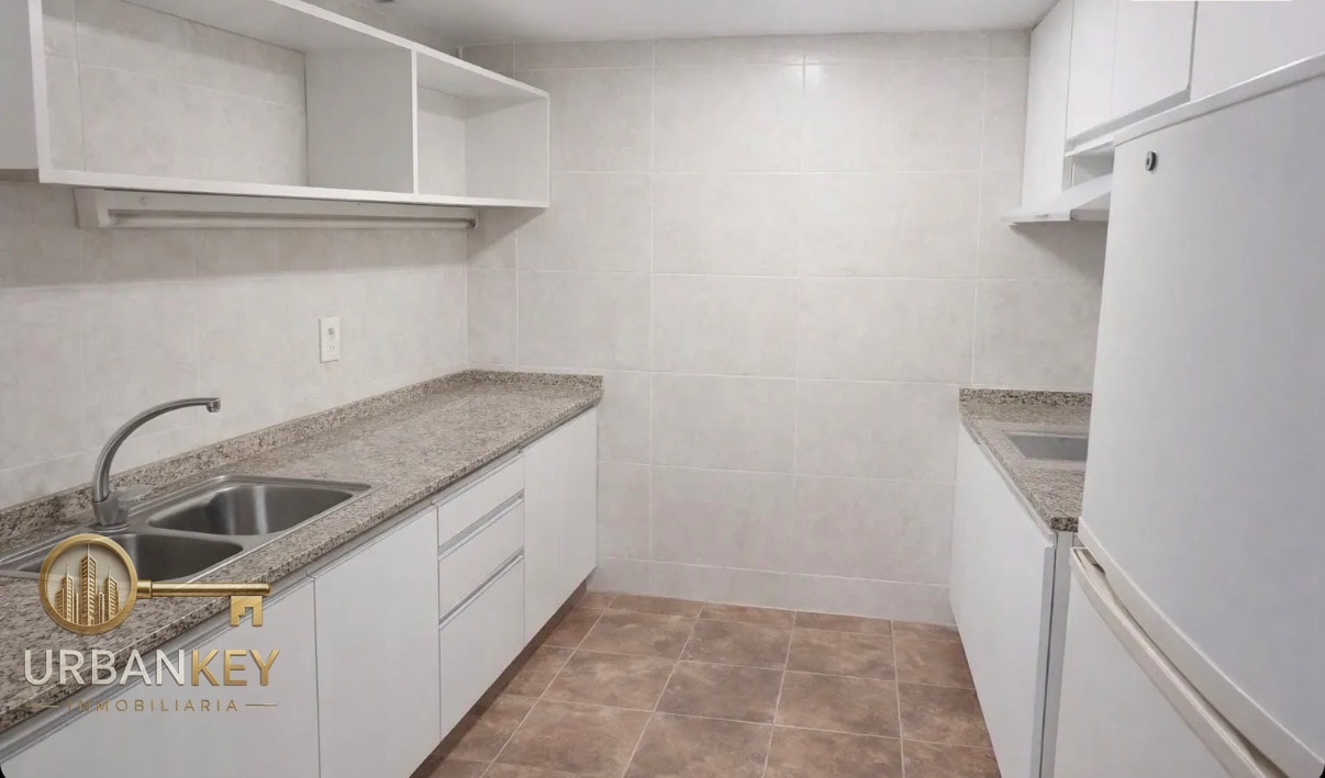 Alquiler de amplio monoambiente con balcón y bajos gastos comunes, 45m2  Palermo · Foto 4