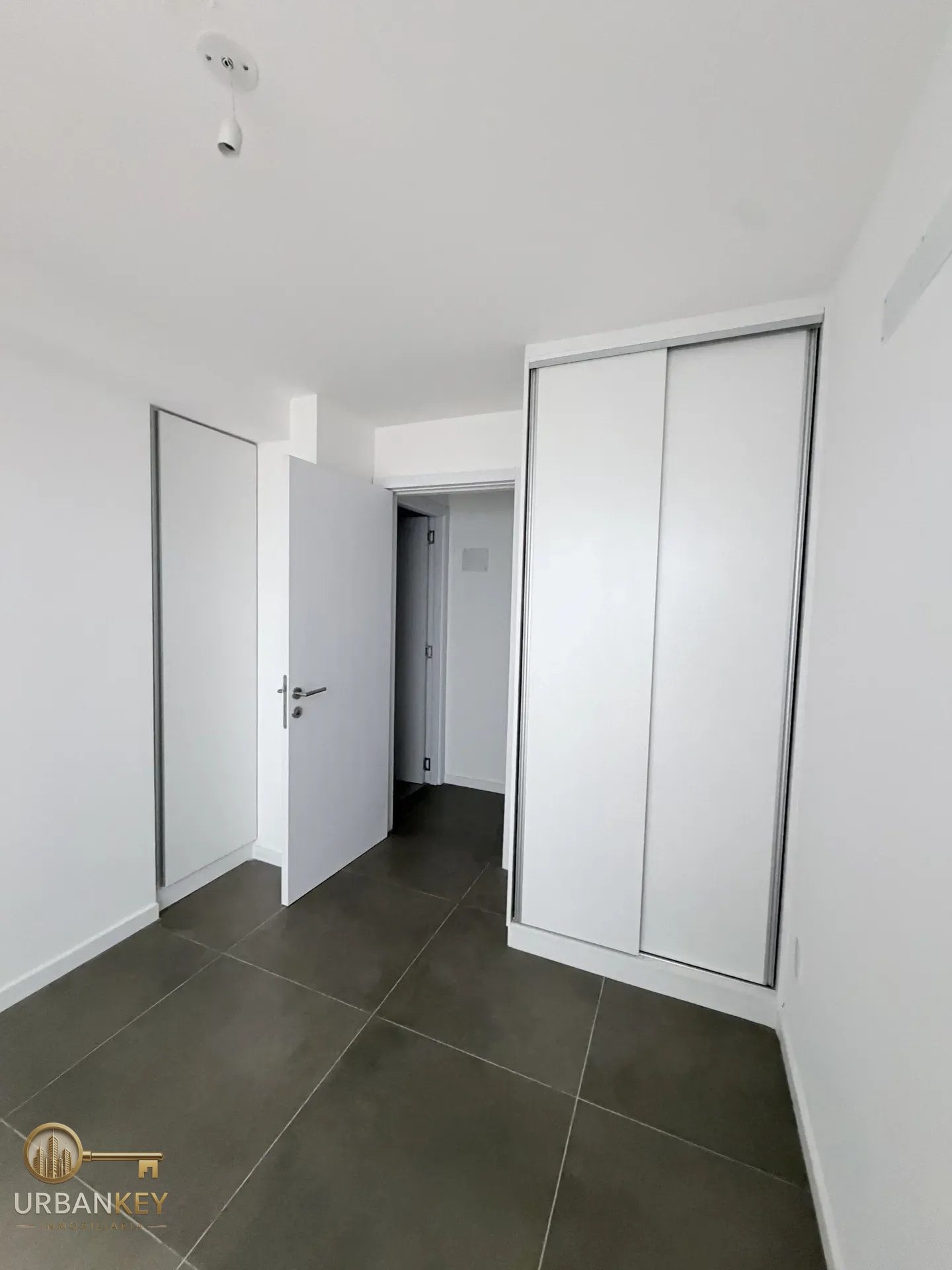 ALQUILER PH 1 DORMITORIO CON PATIO, PARRILLERO PISCINA Y GARAJE PUNTA CARRETAS · Foto 6