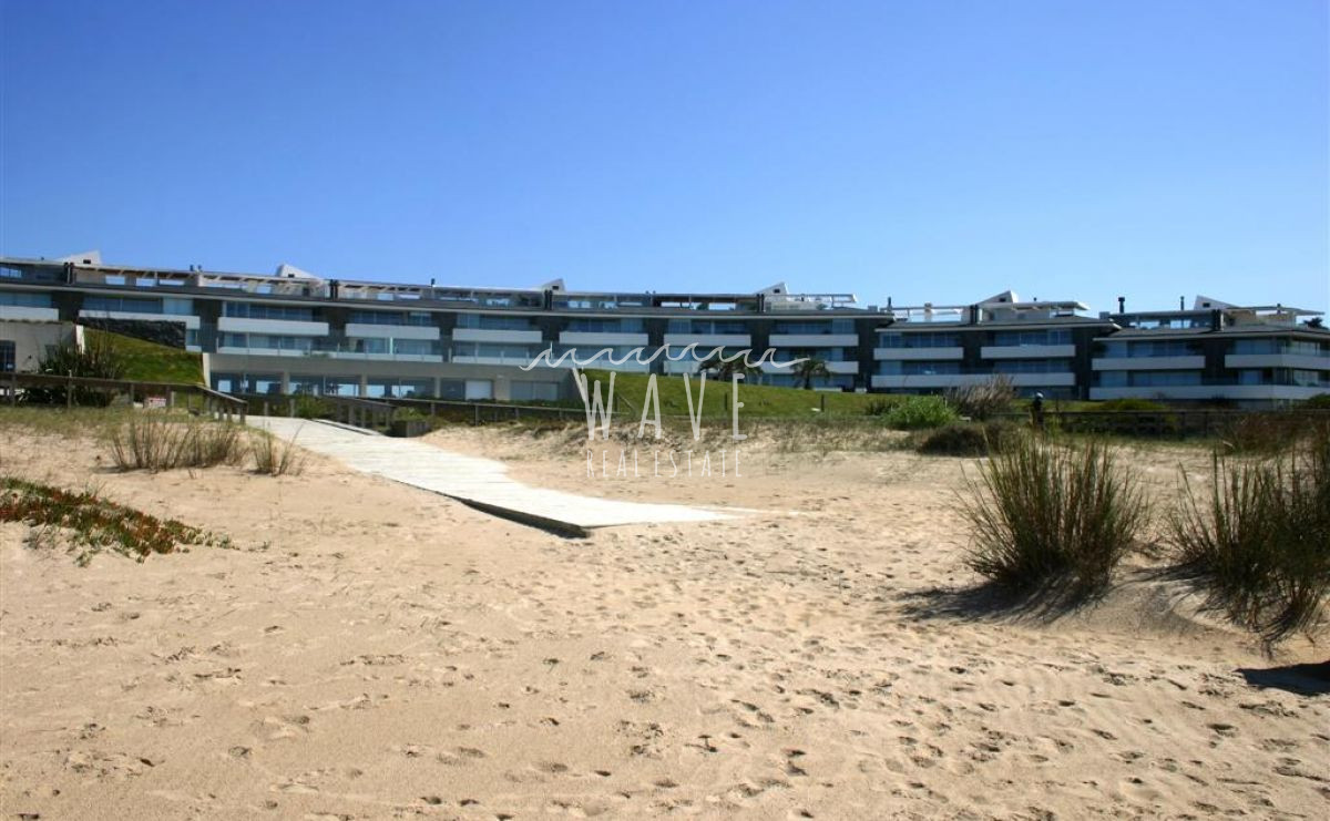 Alquiler de verano, Penthouse de 3 dormitorios en Montoya, frente al mar