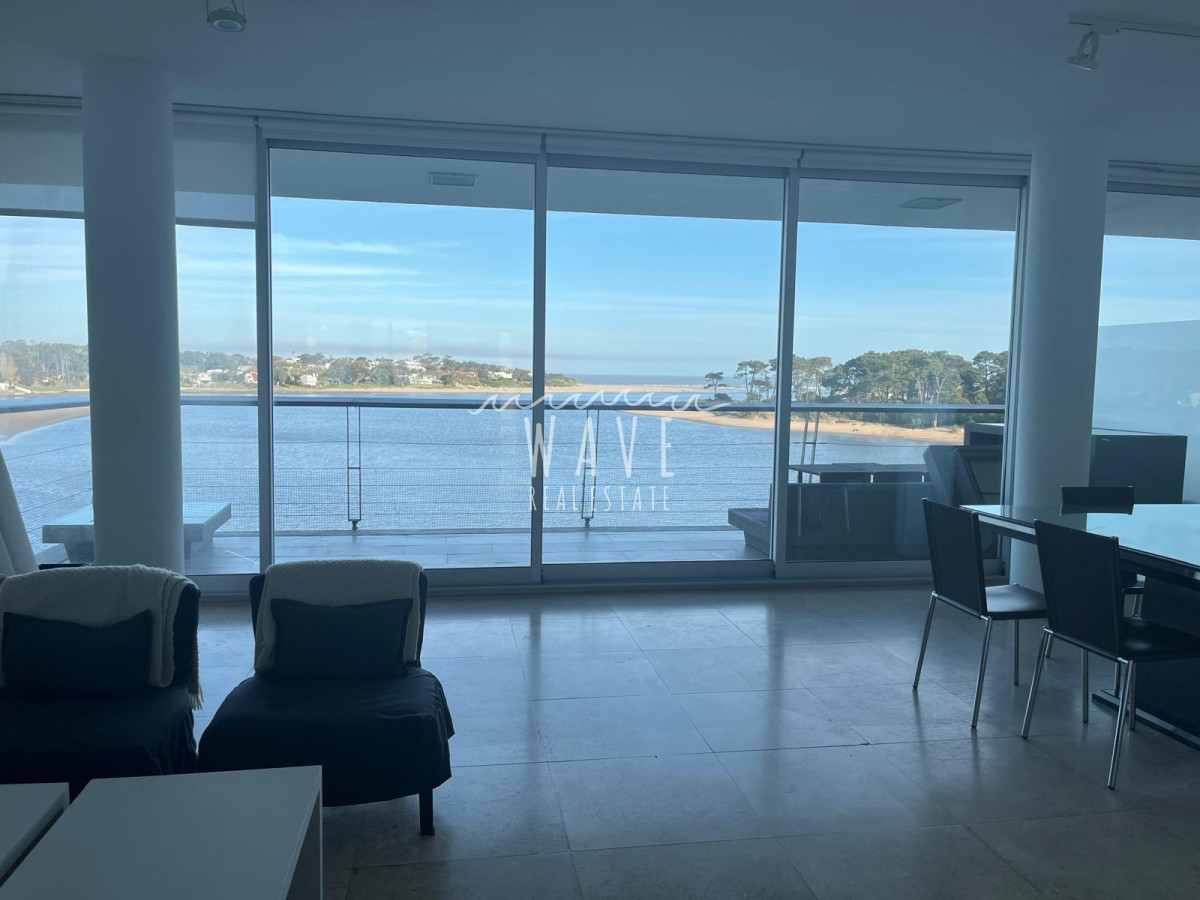 Venta de apartamento, 3 dormitorios en La Barra.