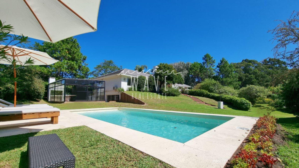 Hermosa casa en venta y alquiler anual · Foto 3