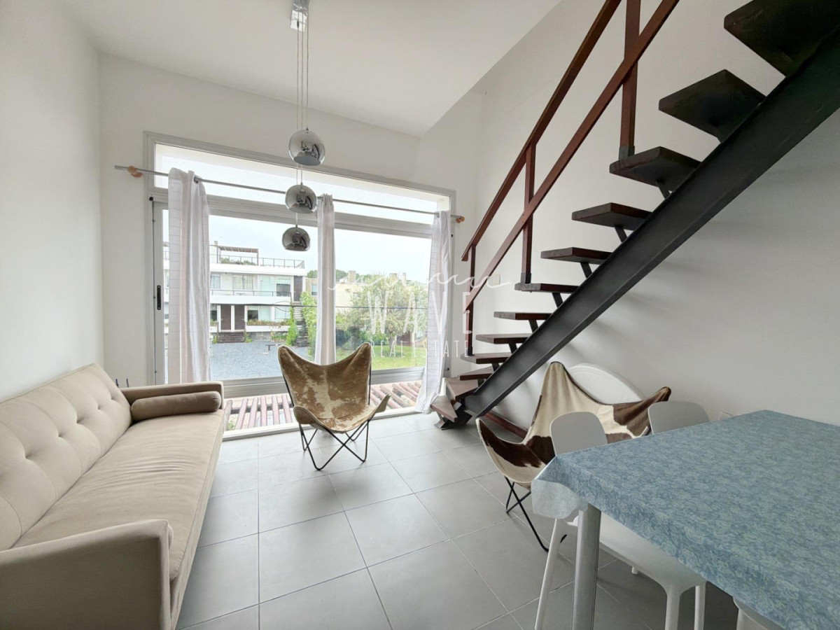 Apartamento dúplex en venta Manantiales 1 dormitorio