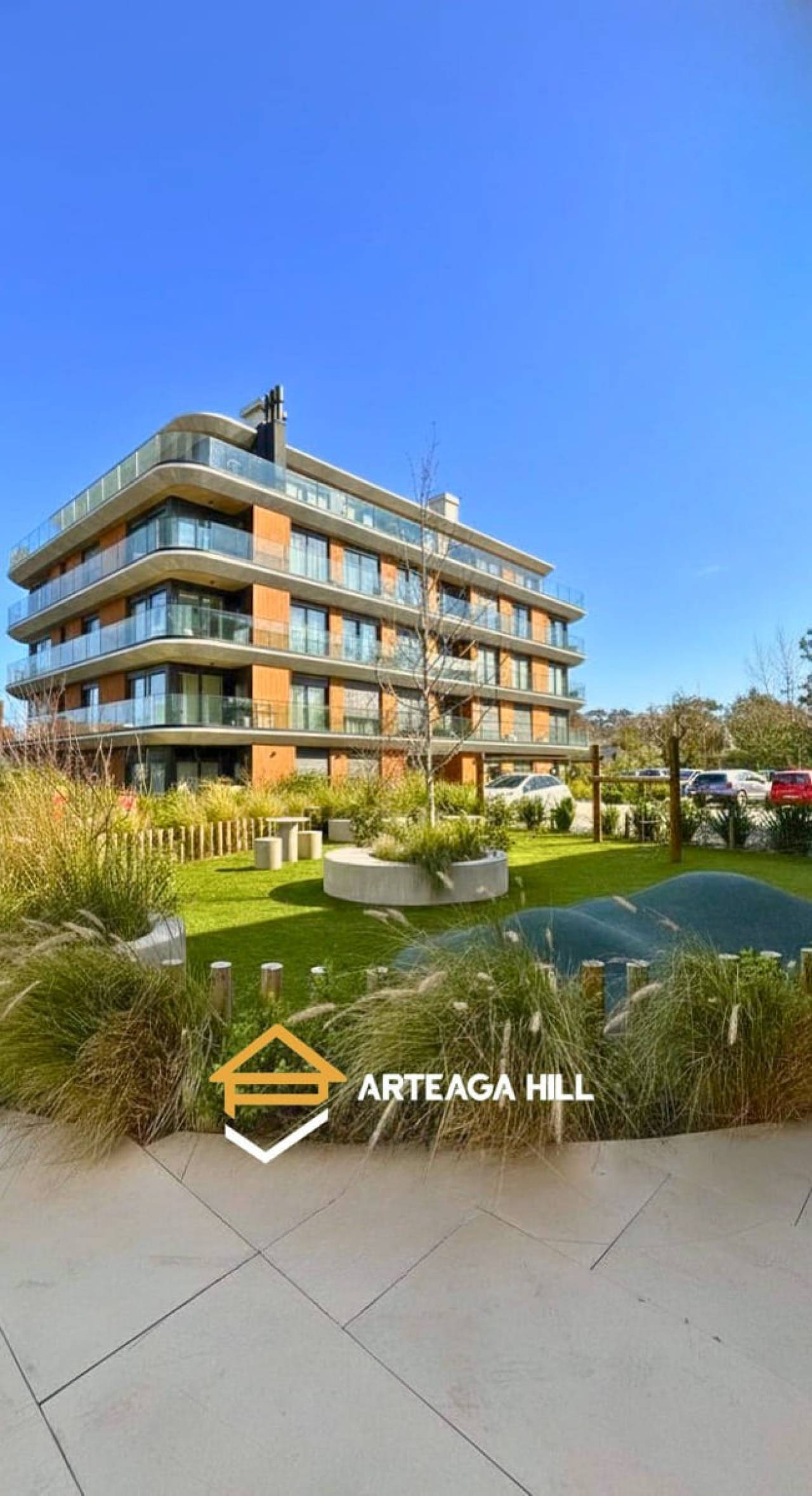 VENTA| Exclusivo Apartamento Frente a la Rambla en Barra de Carrasco | 3 Dormitorios, 2 Garages y Amenities