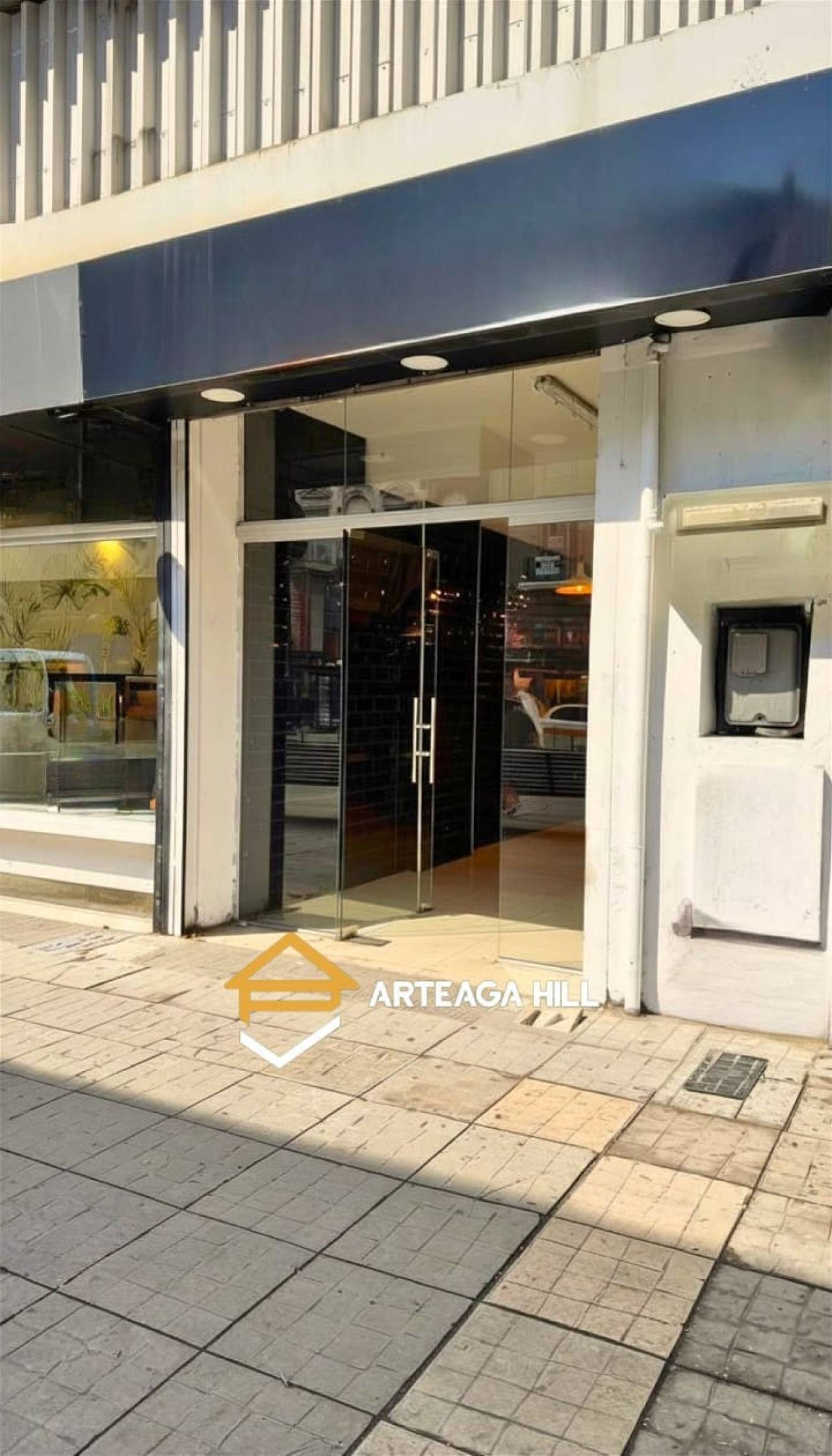 ALQUILER | Local Comercial sobre 18 de Julio | 150 m² en Cordón, excelente exposición | Planta baja + entrepiso