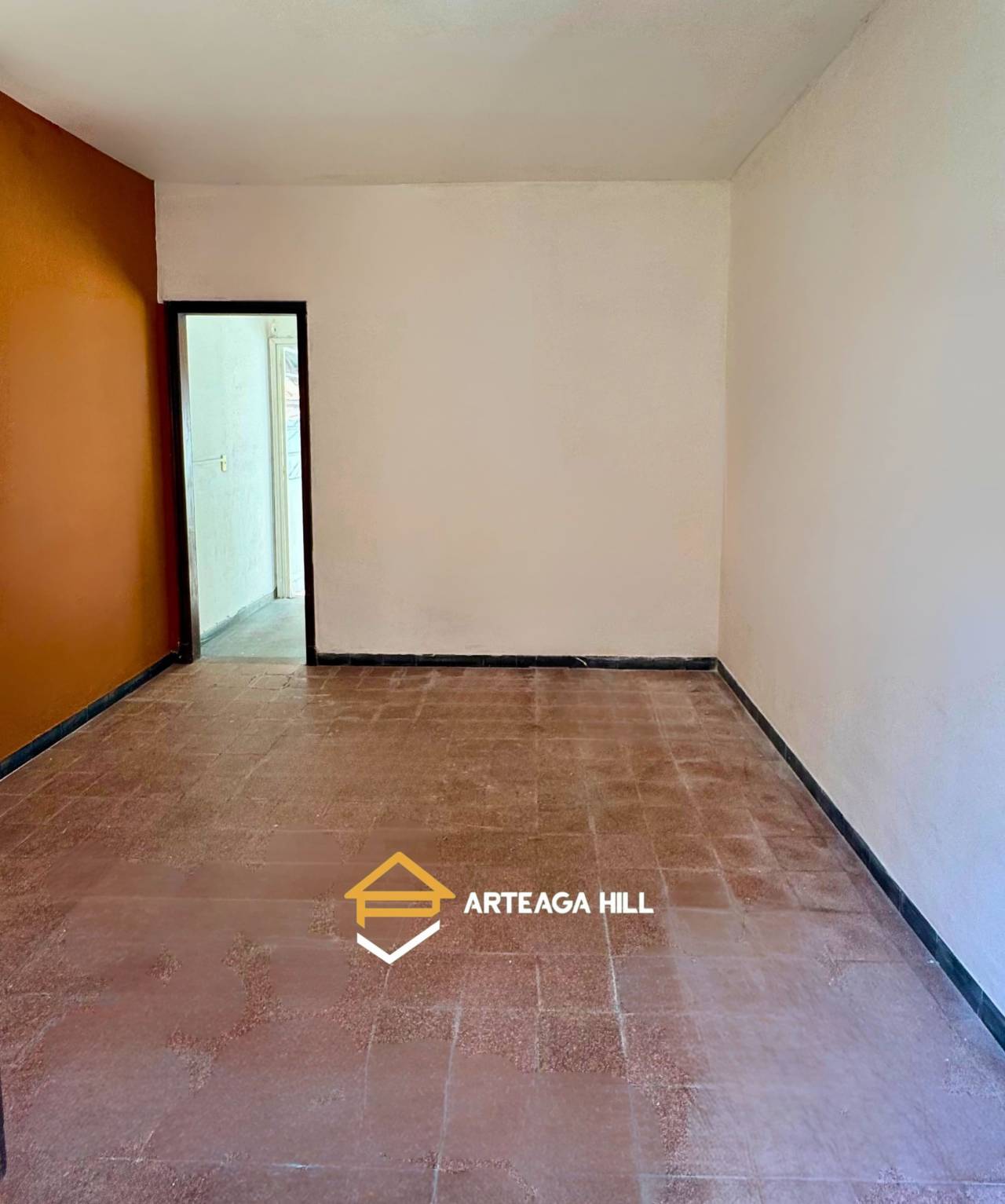ALQUILER | Apartamento de 2 dormitorios tipo casita | Con patio en La Unión | SIN GASTOS COMUNES | Planta baja
