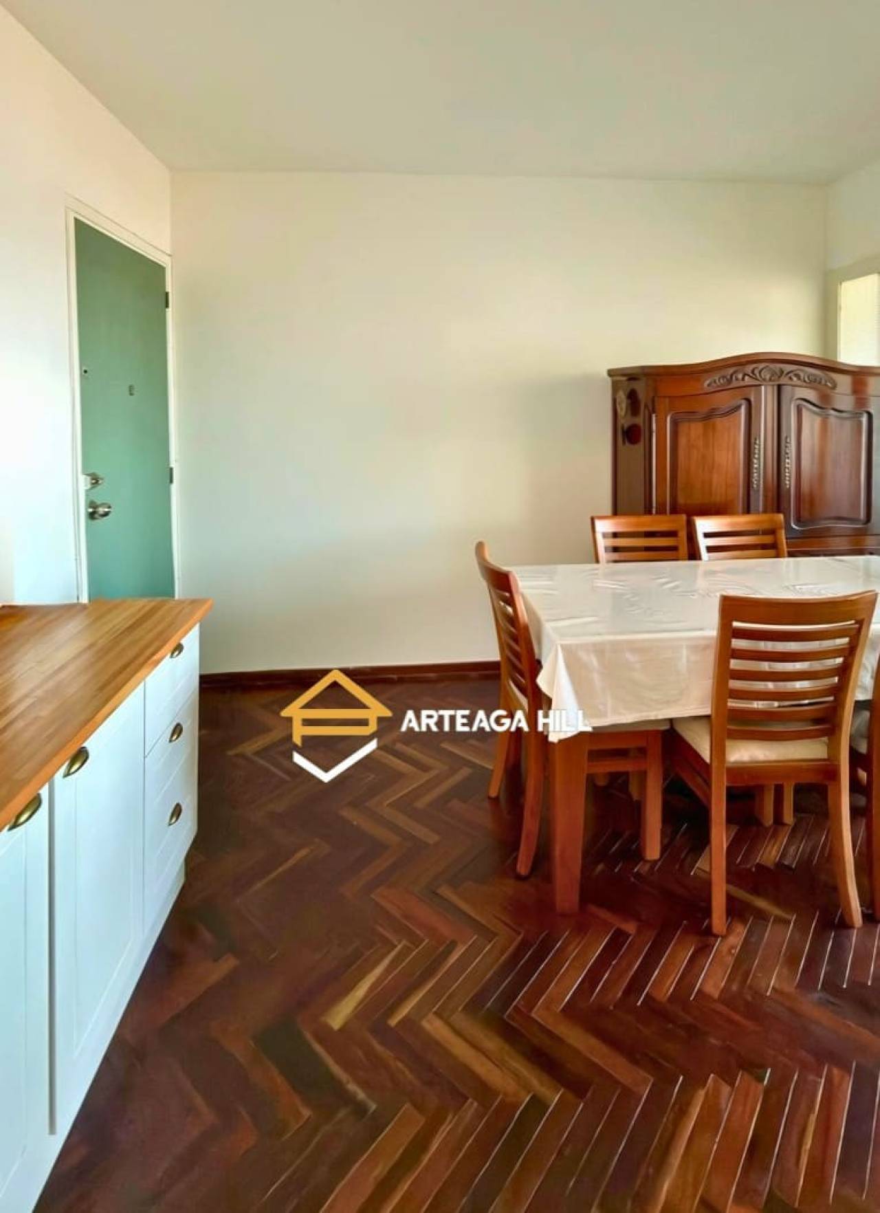 ALQUILER | Apartamento de 1 dormitorio en Ciudad Vieja | VISTA A LA RAMBLA | Comedor Convertible |PROXIMO A PLAZA INDEPENDENCIA, TEATRO SOLIS · Foto 5