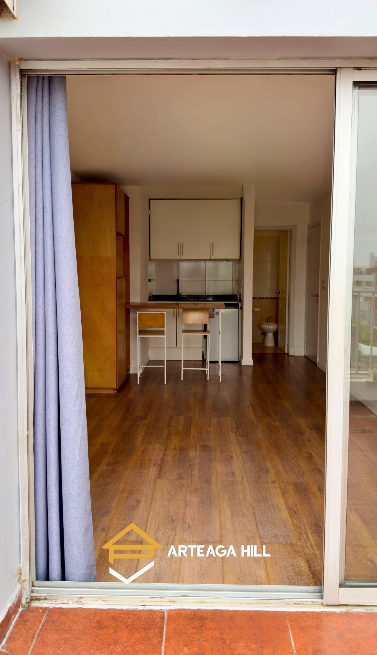 ALQUILER | MONOAMBIENTE AL FRENTE EN EL CENTRO | GRAN TERRAZA CON VISTA AL MAR | BAJOS GASTOS COMUNES Y BARBACOA | PROXIMO A 18 DE JULIO | 4 CUADRAS DE LA RAMBLA · Foto 7