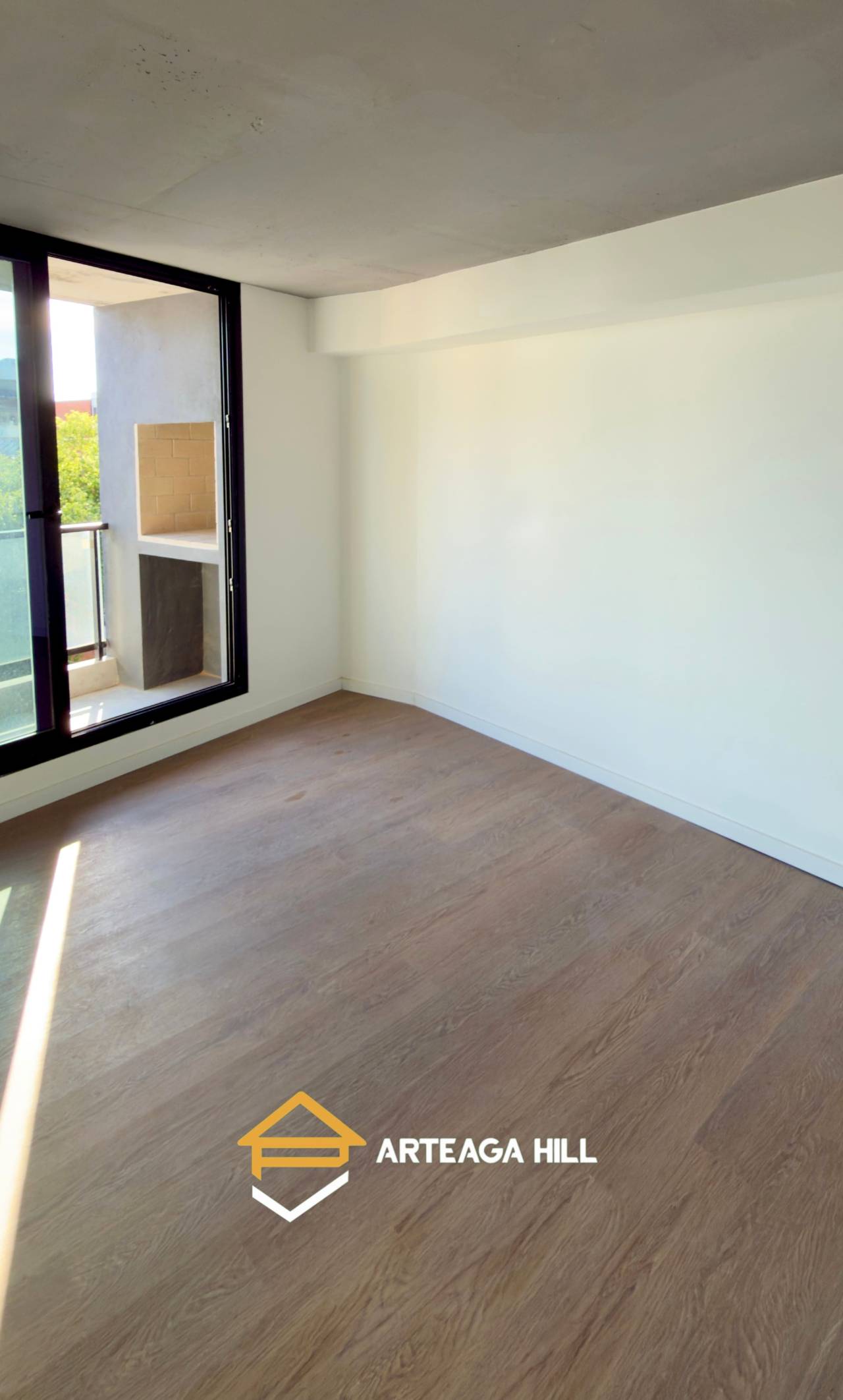ALQUILER | APARTAMENTO AL FRENTE A ESTRENAR DE 1 DORMITORIO EN CORDON SUR | GARAGE, BALCÓN CON PARRILLERO| BARBACOA | A 2 CUADRAS DE 18 DE JULIO Y 1 CUADRA DE LA FACULTAD DE DERECHO · Foto 3