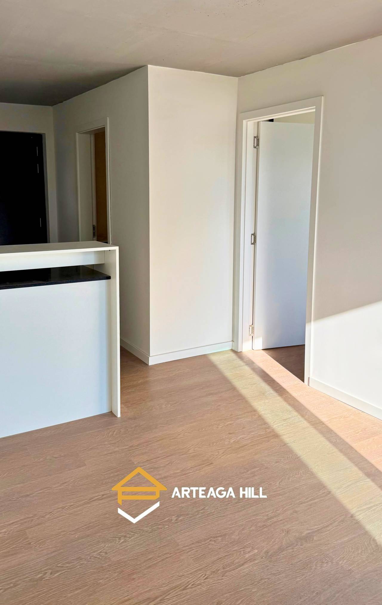 ALQUILER | APARTAMENTO AL FRENTE A ESTRENAR DE 1 DORMITORIO EN CORDON SUR | GARAGE, BALCÓN CON PARRILLERO| BARBACOA | A 2 CUADRAS DE 18 DE JULIO Y 1 CUADRA DE LA FACULTAD DE DERECHO · Foto 5