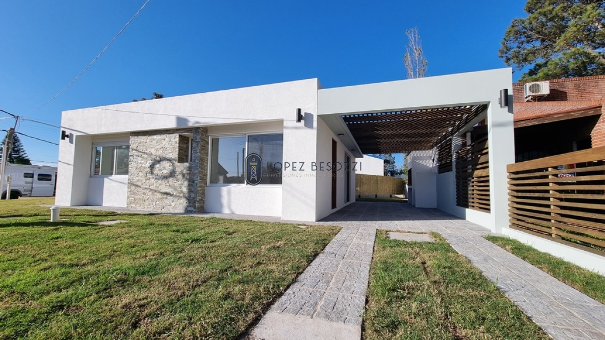 Casa Venta 2 Dormitorios 2 Baños en Los Ángeles, Piriápolis - NAXOS I