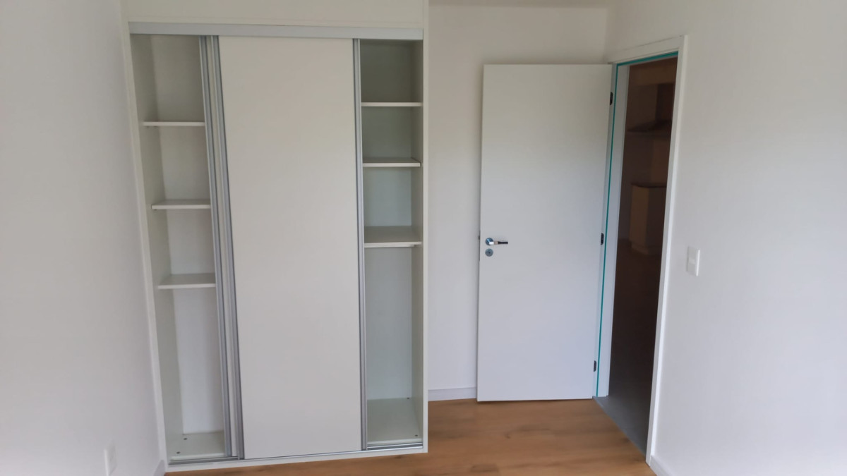Alquiler Apartamento 1 Dormitorio Cordon con balcon y garaje · Foto 10
