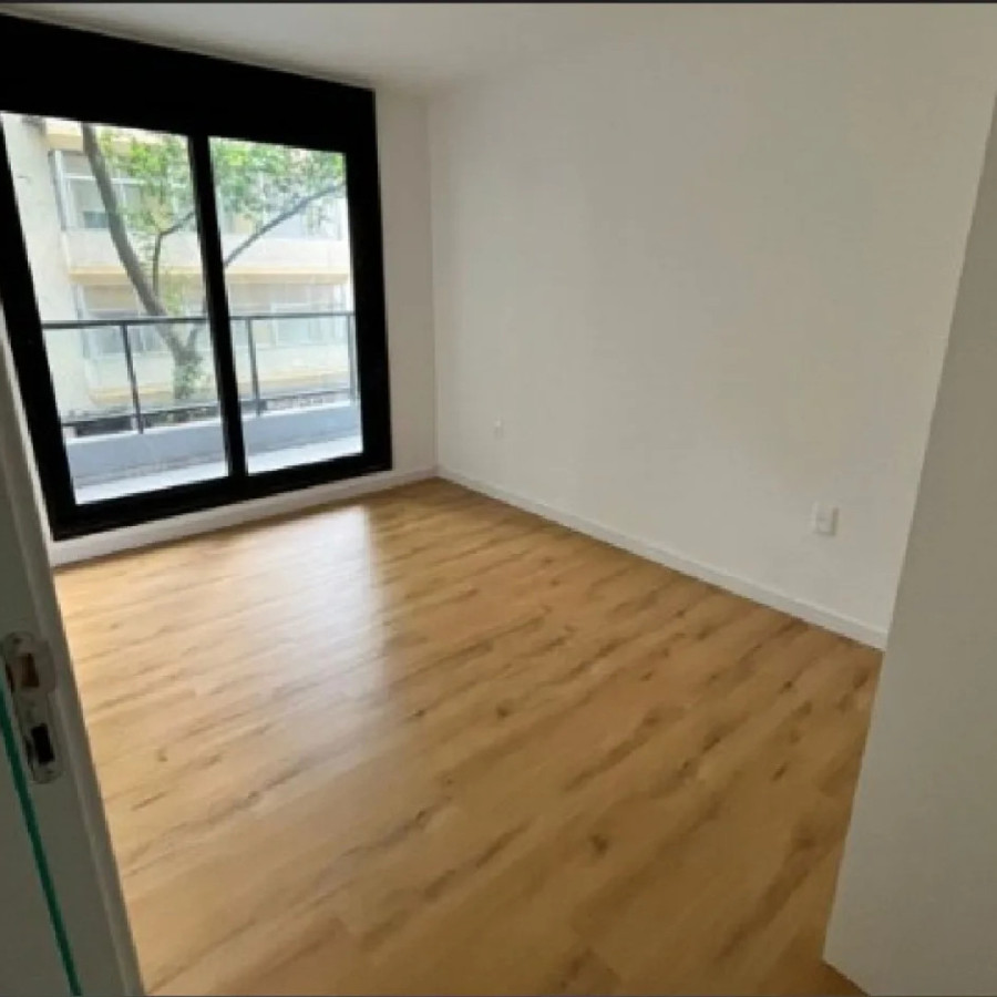 Alquiler Apartamento 1 Dormitorio Cordon con balcon y garaje · Foto 8