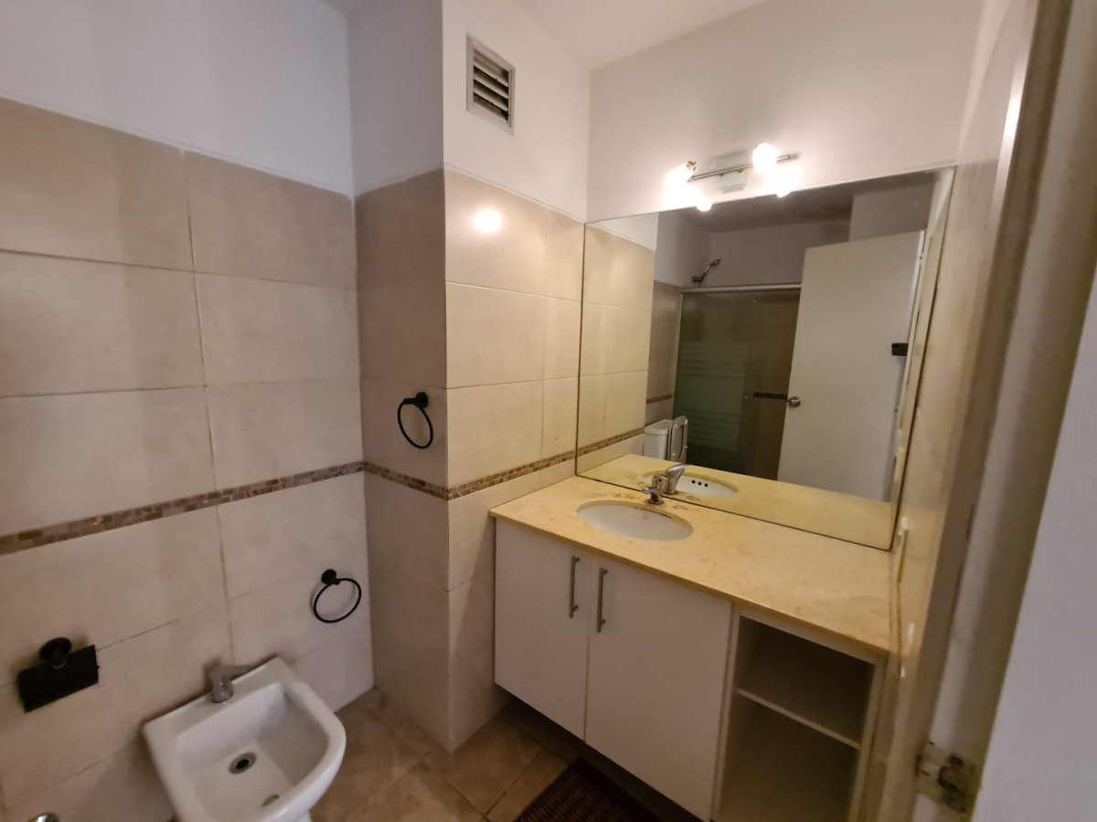 Alquiler Apartamento 2 Dormitorios y Cochera Barra de Carrasco · Foto 7