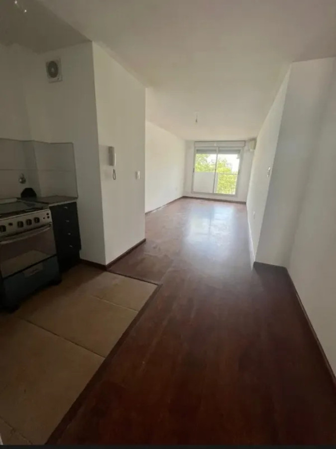 Alquiler Apartamento 1 Dormitorio Cordon con balcon y cochera · Foto 2