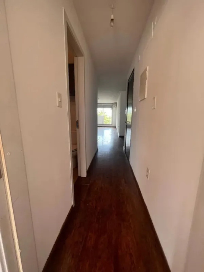 Alquiler Apartamento 1 Dormitorio Cordon con balcon y cochera · Foto 10