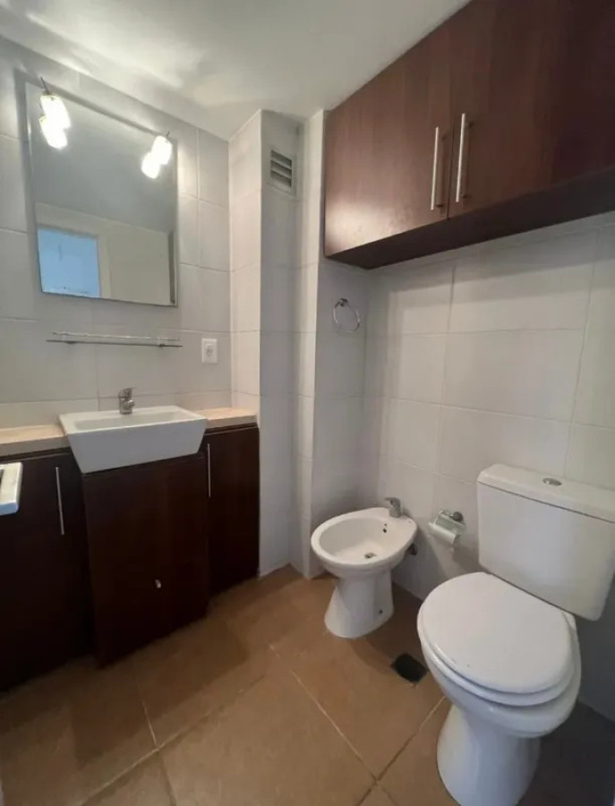 Alquiler Apartamento 1 Dormitorio Cordon con balcon y cochera · Foto 12
