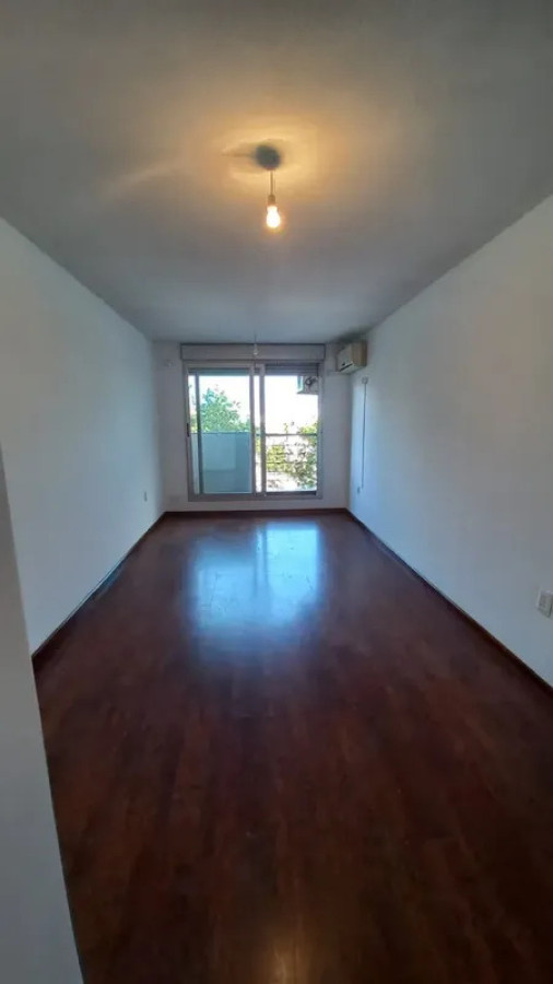 Alquiler Apartamento 1 Dormitorio Cordon con balcon y cochera · Foto 7