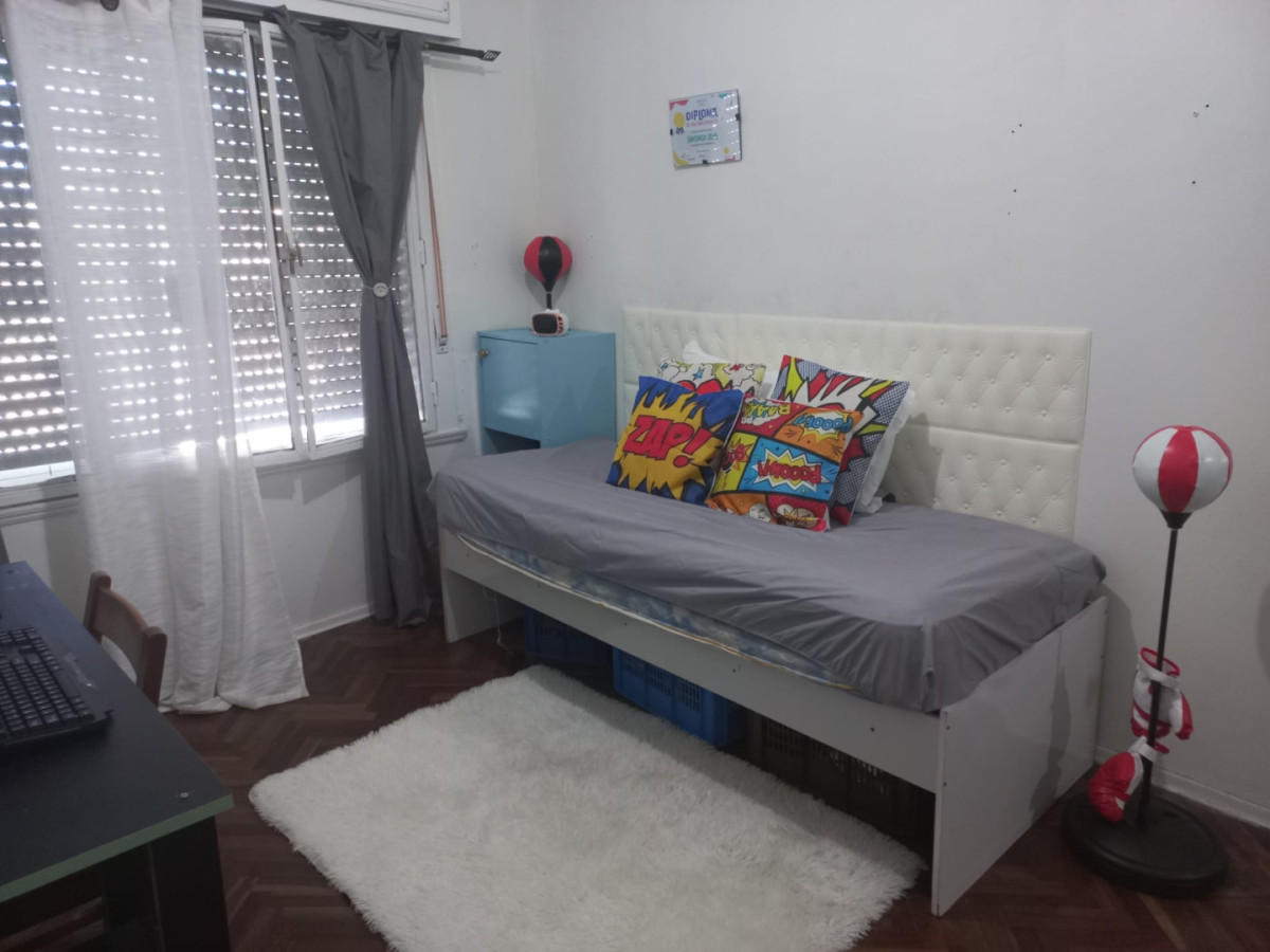 Alquiler Apartamento 4 Dormitorios La Comercial con patio · Foto 12