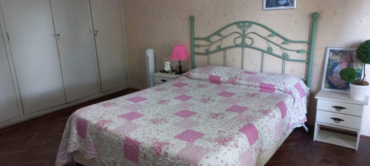 Alquiler Apartamento 4 Dormitorios La Comercial con patio · Foto 8