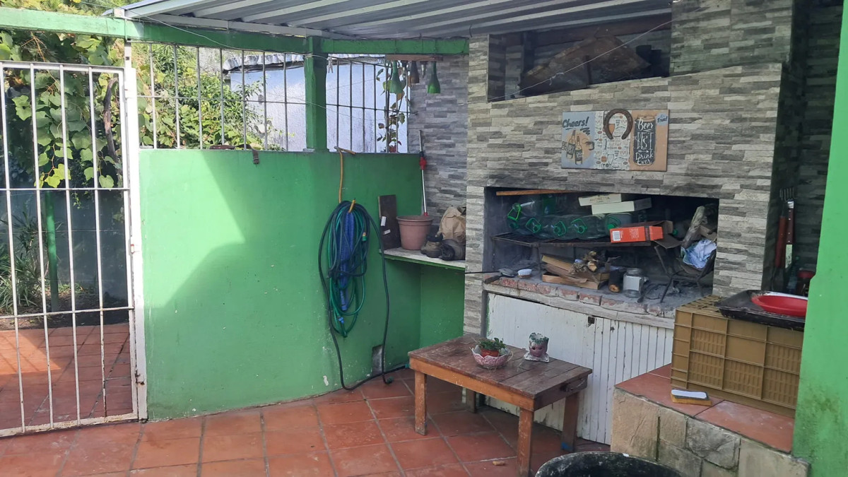 Venta Casa Padron Unico 2 Dormitorios Sayago Patio y Garaje