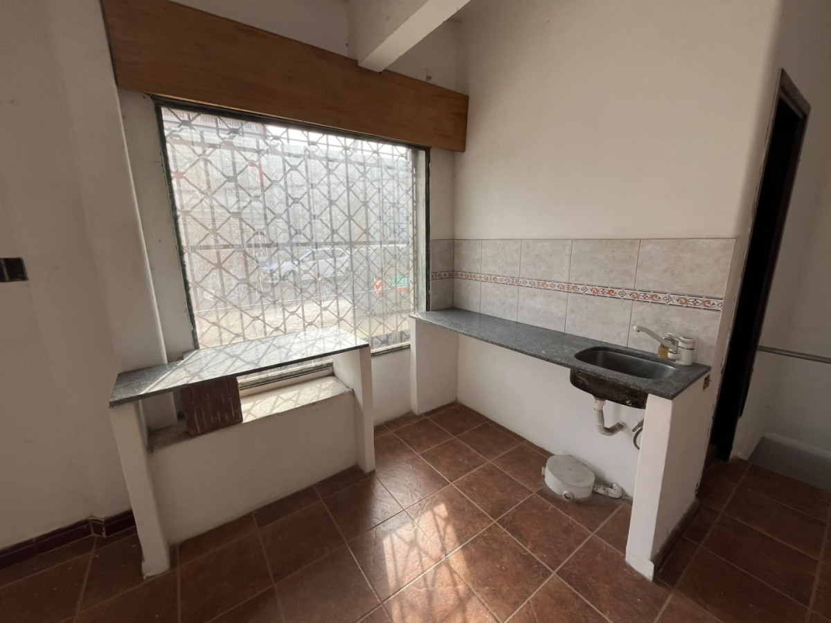 Alquiler o Venta de Llave Kiosco Local con Vivienda Goes · Foto 6