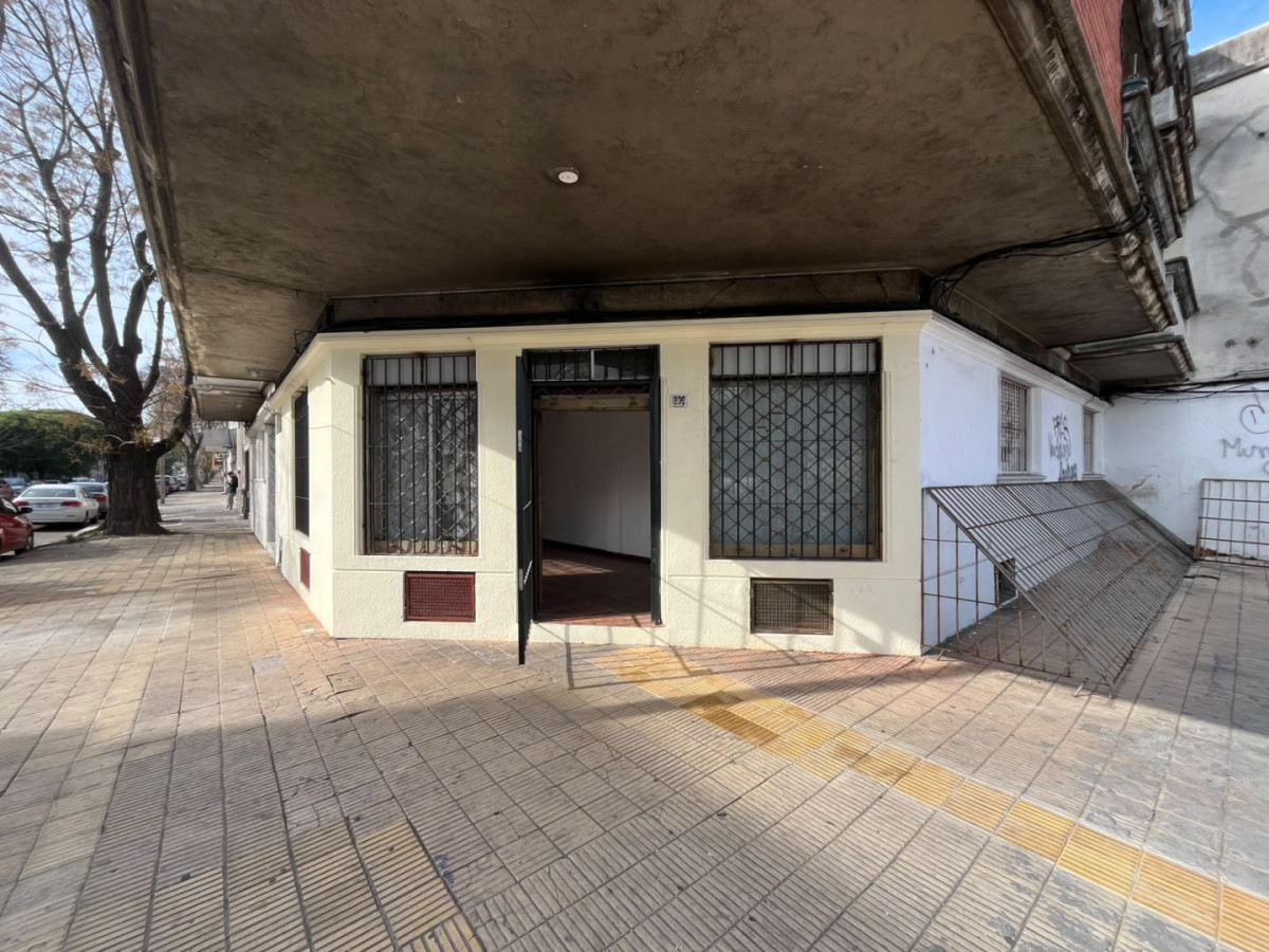 Alquiler o Venta de Llave Kiosco Local con Vivienda Goes
