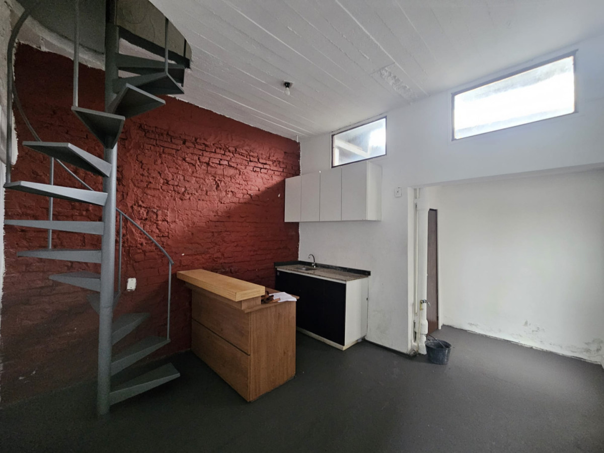 Venta o Alquiler Local o Vivienda Malvin 75m2 · Foto 4