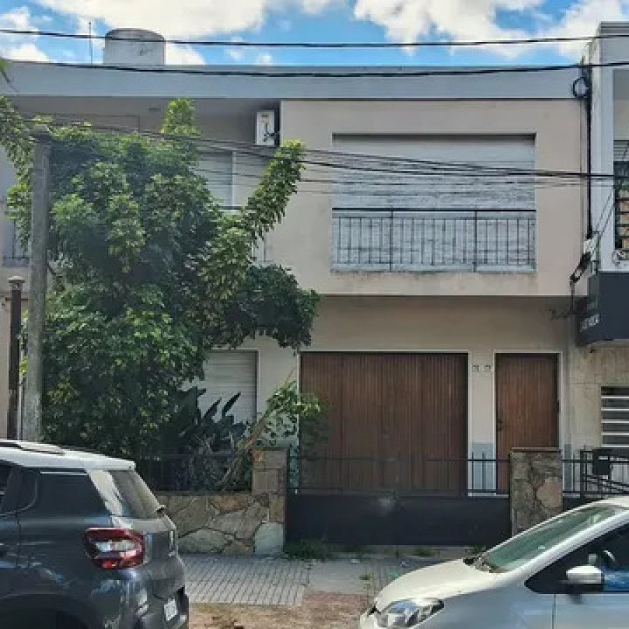 Alquiler o Venta Casa 4 Dormitorios Buceo Parrillero y Cochera