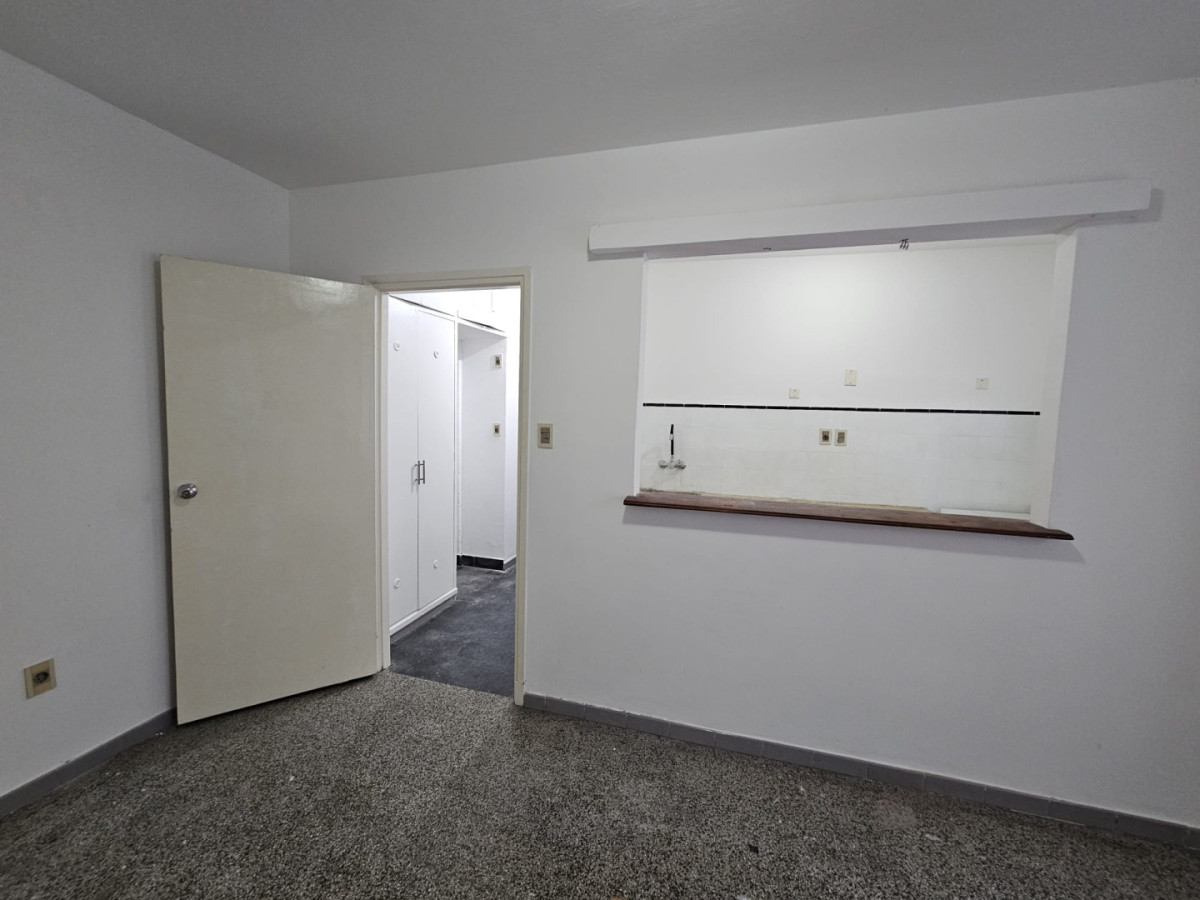 Alquiler Apartamento 1 Dormitorio Ciudad Vieja · Foto 7