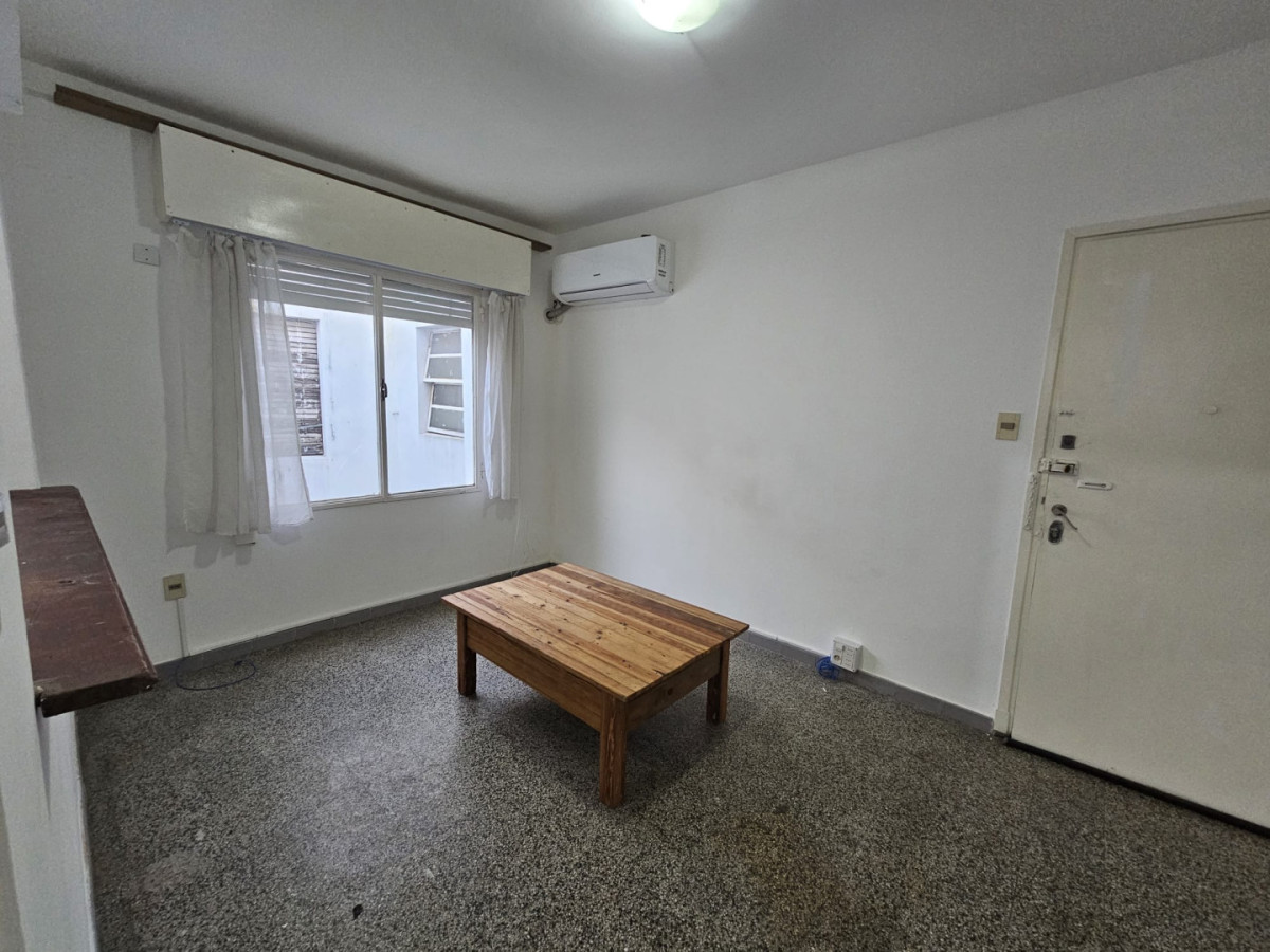 Alquiler Apartamento 1 Dormitorio Ciudad Vieja · Foto 2