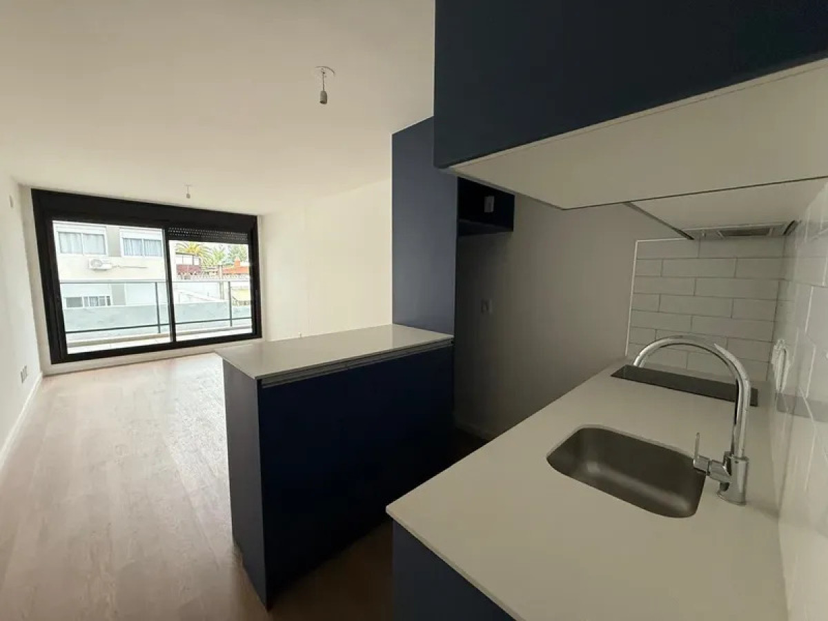 Alquiler o Venta Apartamento Monoambiente Cordon con balcon · Foto 1