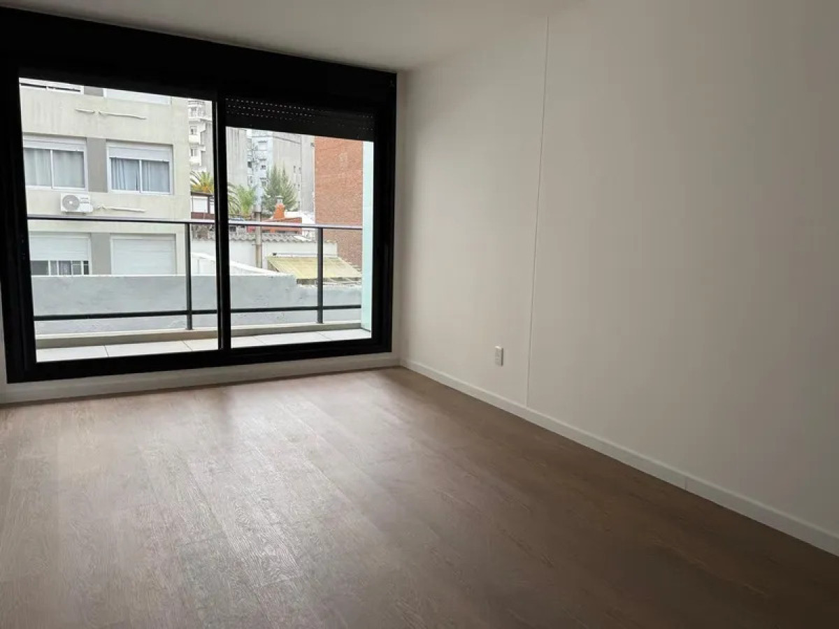 Alquiler o Venta Apartamento Monoambiente Cordon con balcon · Foto 3