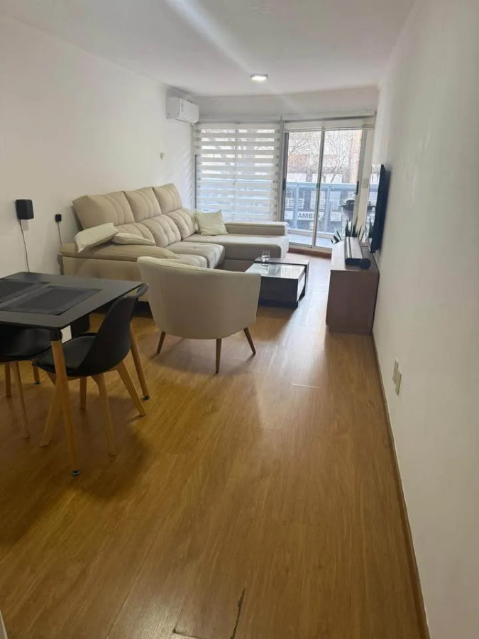 Alquiler Apartamento 2 Dormitorios Punta Carretas con cochera