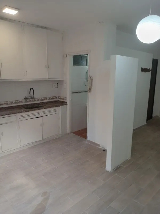 Alquiler Apartamento 1 Dormitorio Cordon con patio · Foto 5