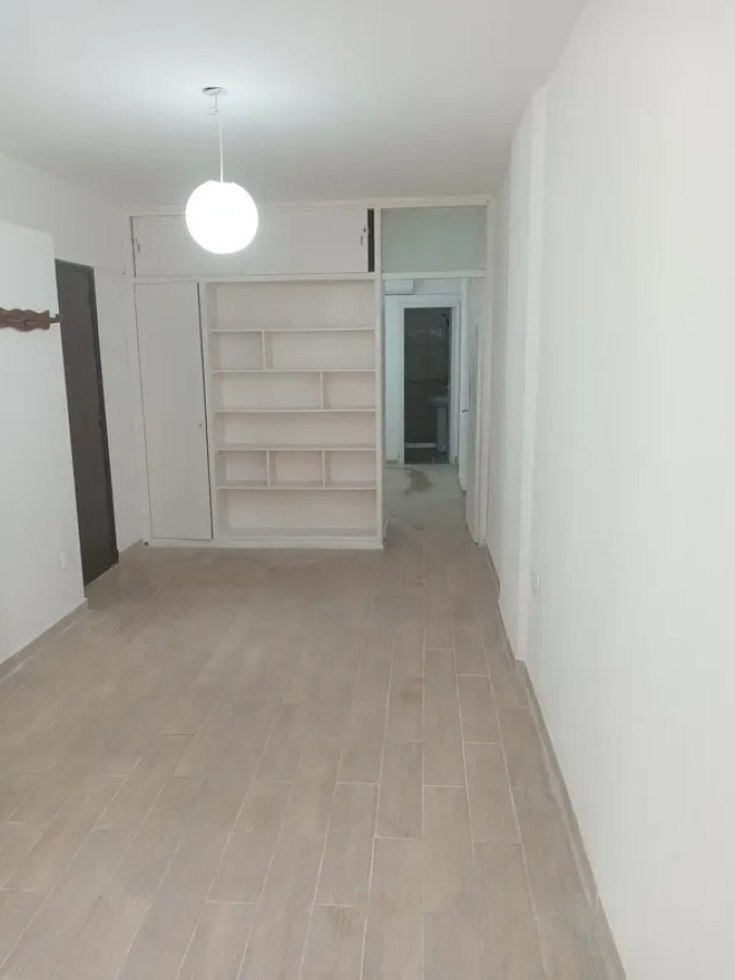 Alquiler Apartamento 1 Dormitorio Cordon con patio · Foto 7