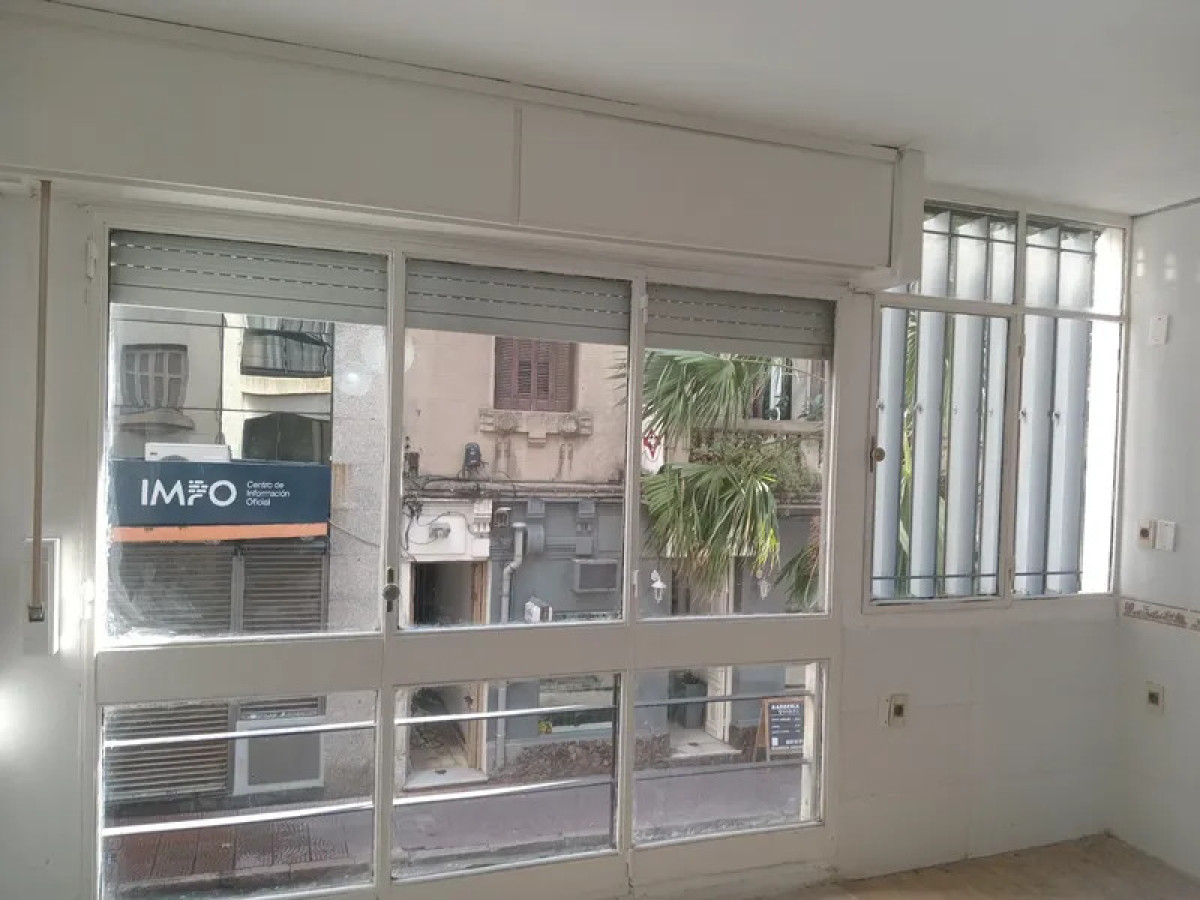 Alquiler Apartamento 1 Dormitorio Cordon con patio · Foto 1