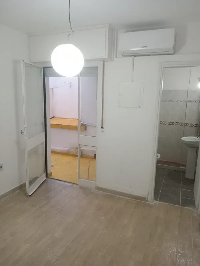 Alquiler Apartamento 1 Dormitorio Cordon con patio · Foto 3
