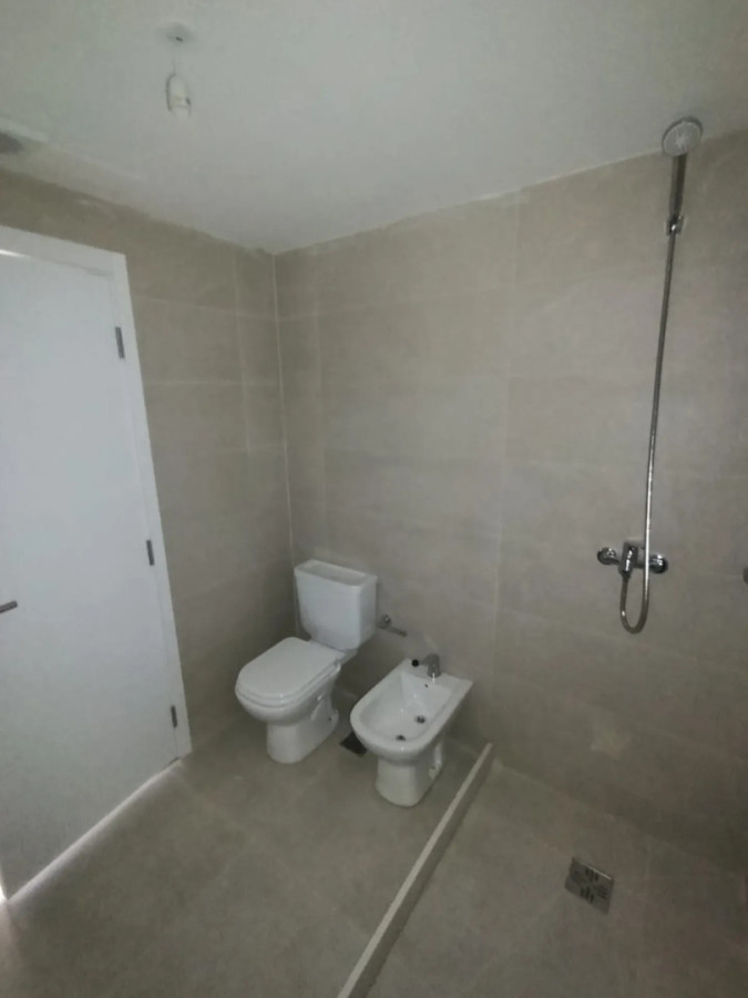 Alquiler o Venta Apartamento 2 Dormitorios Tres Cruces · Foto 12