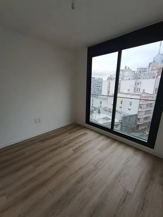 Alquiler o Venta Apartamento 2 Dormitorios Tres Cruces · Foto 8