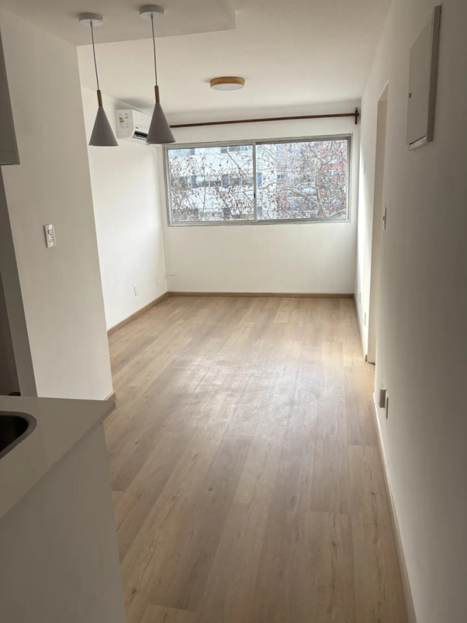 Alquiler Apartamento 1 Dormitorio Punta Carretas con Garaje · Foto 1
