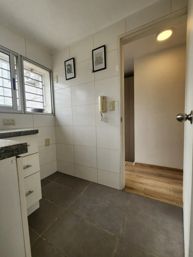 Alquiler Apartamento Monoambiente Grande Pocitos con Patio · Foto 10