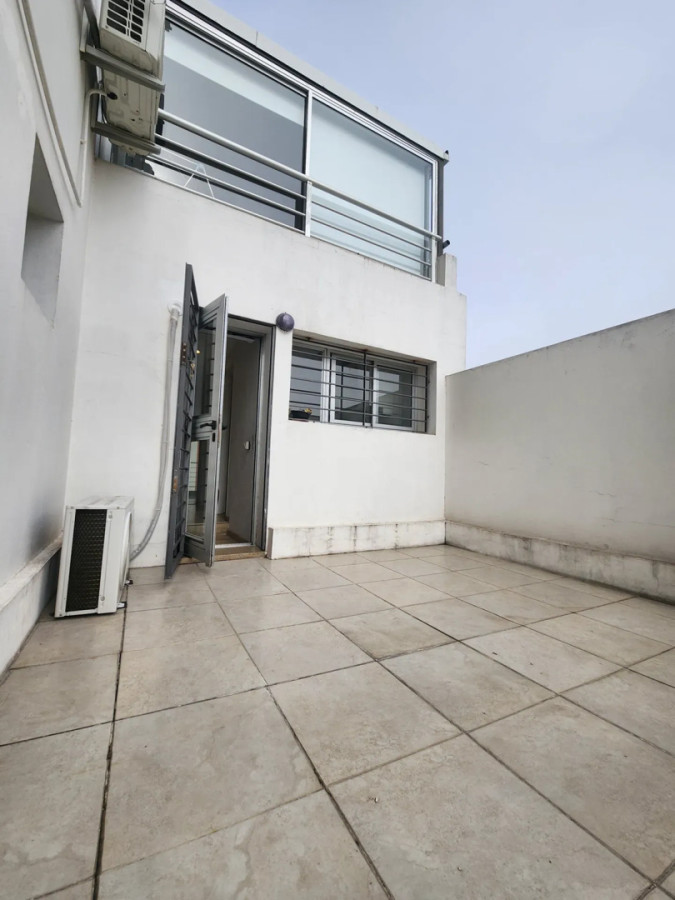 Alquiler Apartamento Monoambiente Grande Pocitos con Patio · Foto 12