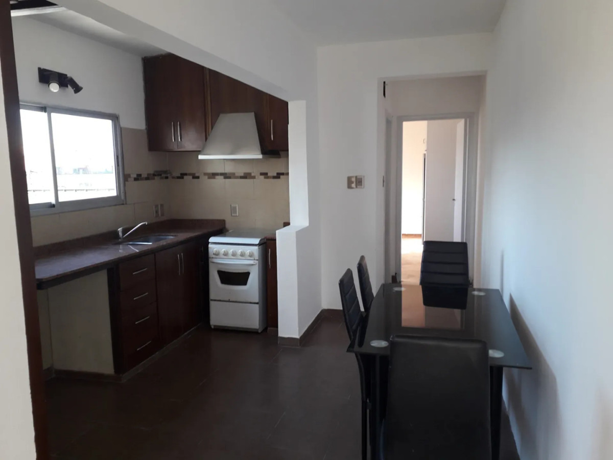 Alquiler Apartamento Penthouse 1 Dormitorio Centro Terraza · Foto 2